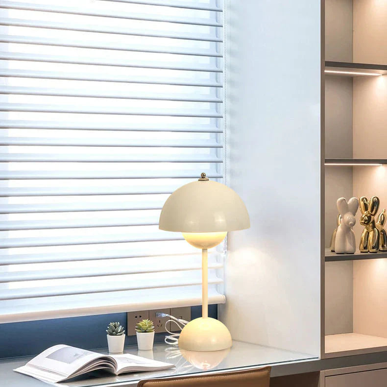 BudLight – LED Table Lamp for Elegant Home Decoration