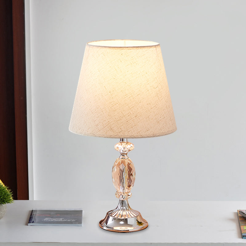 LuxLicht Crystal Table Lamp – Sophisticated Conical Design with Faceted Glass Details