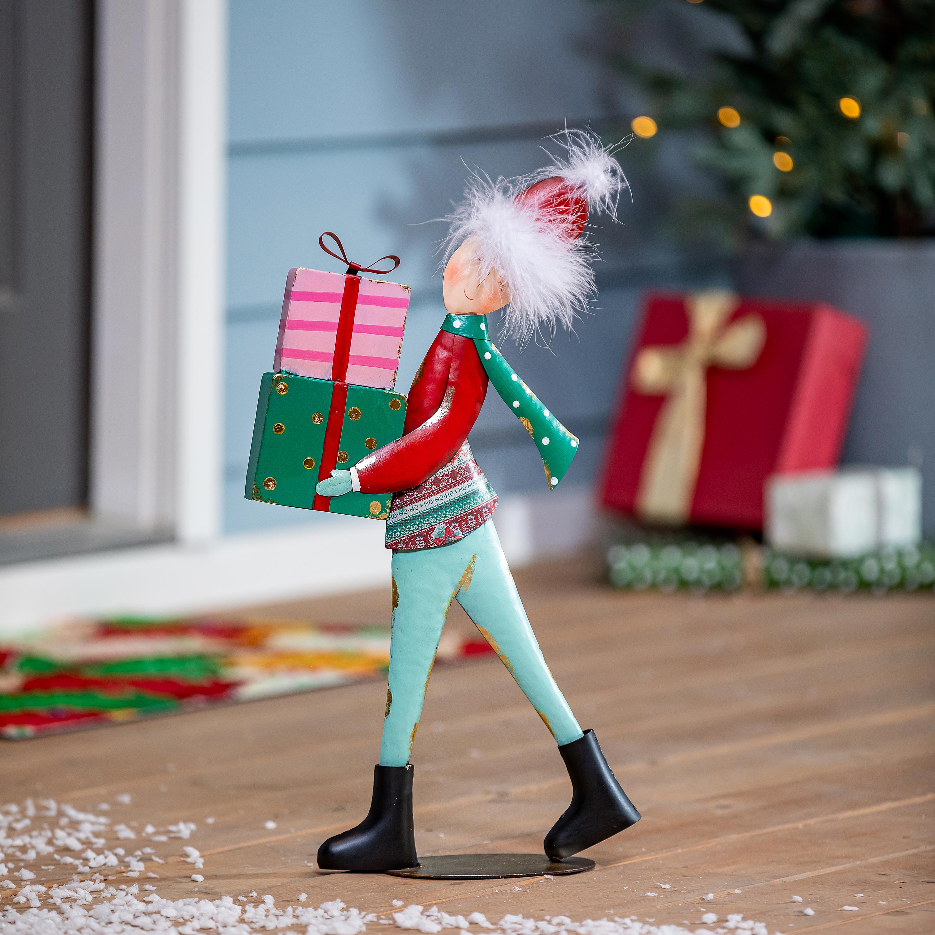 20" Metal Santa Garden Christmas Statue – Christmas Yard Decoration with Gift Delivery Design