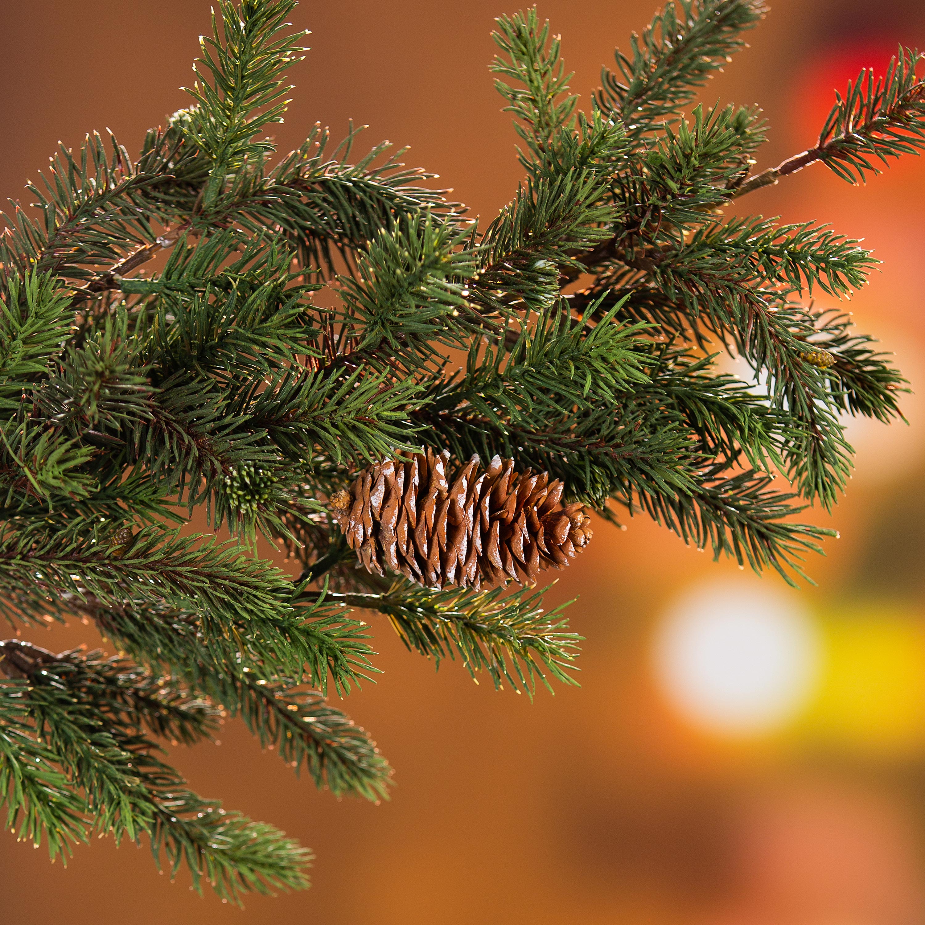 Complete Christmas Tree Decoration Set –  7.5Ft/2.3m Pre-Lit Christmas Tree Holiday Package with 250 LED Lights & 140 Ornaments