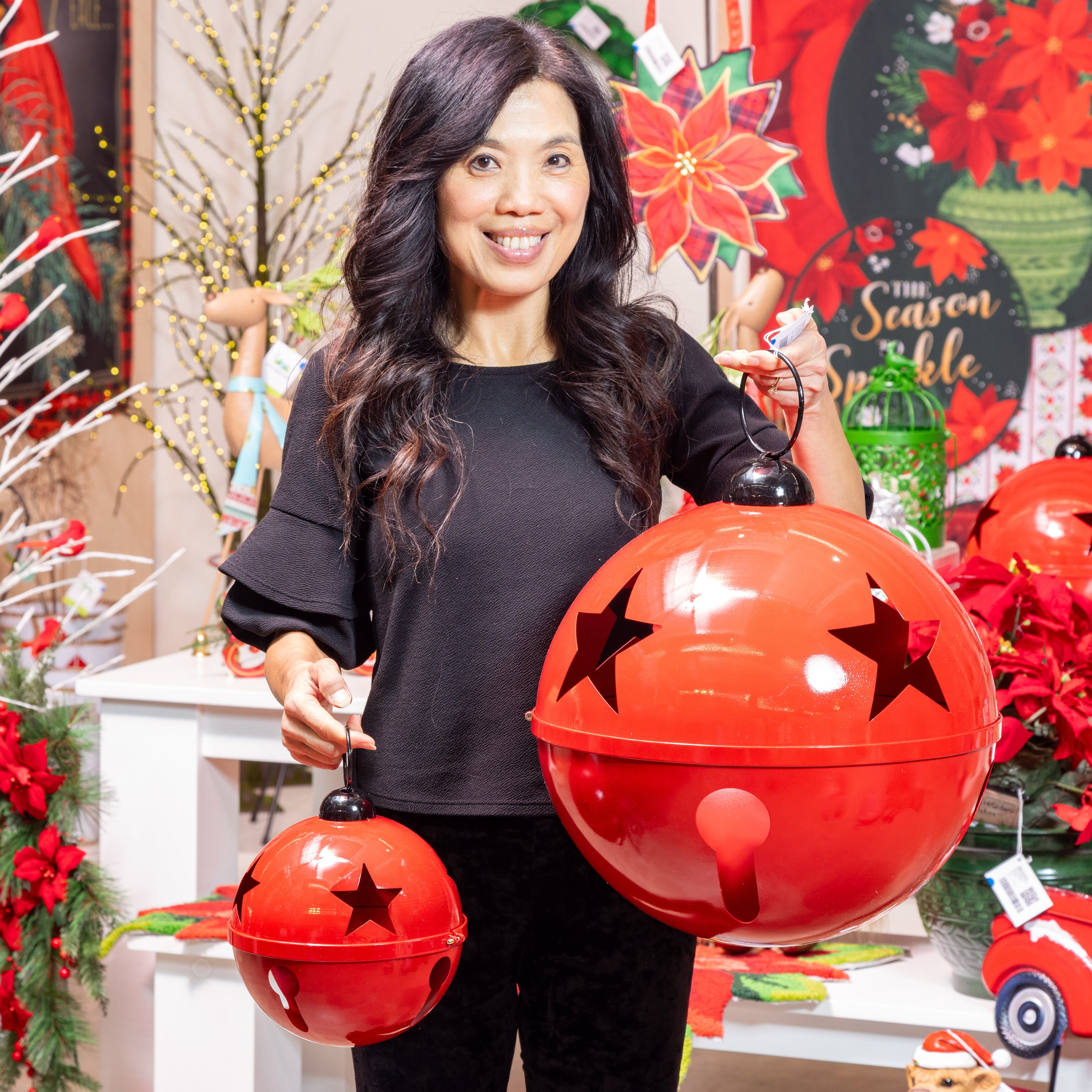 Set of 3 Metal Poinsettia Garden Christmas Statues – 21" Christmas Nesting Decorations for Yard & Home