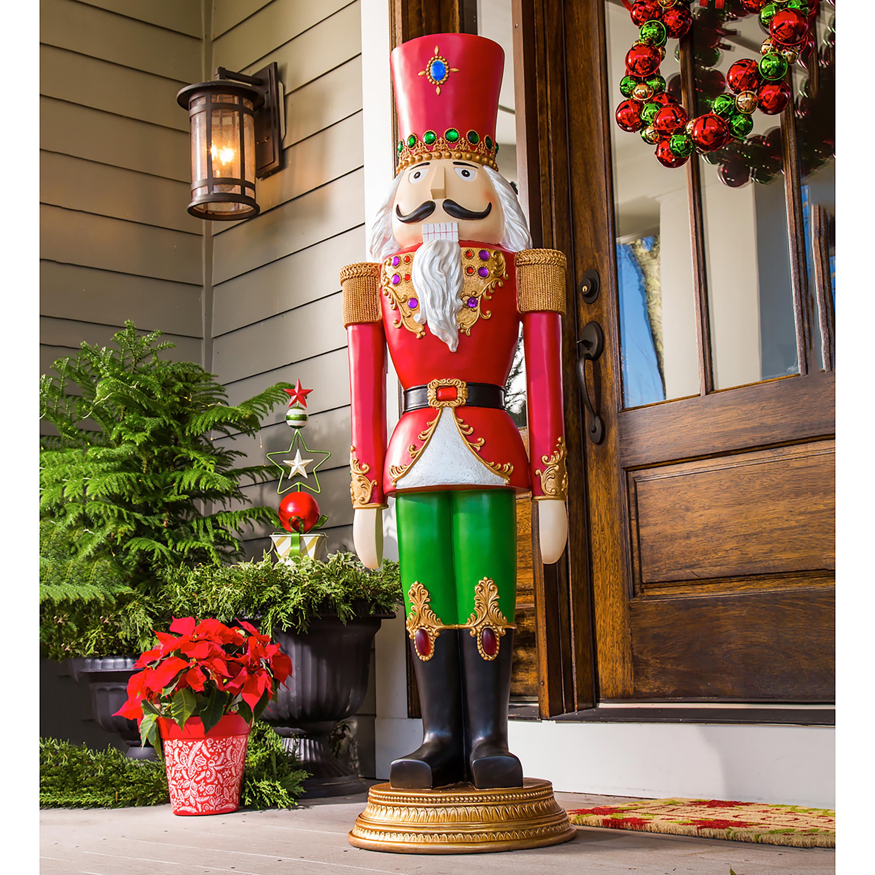 Elegant Giant Nutcracker Statue – Large Christmas Statue Decoration for Festive Home & Outdoor Display