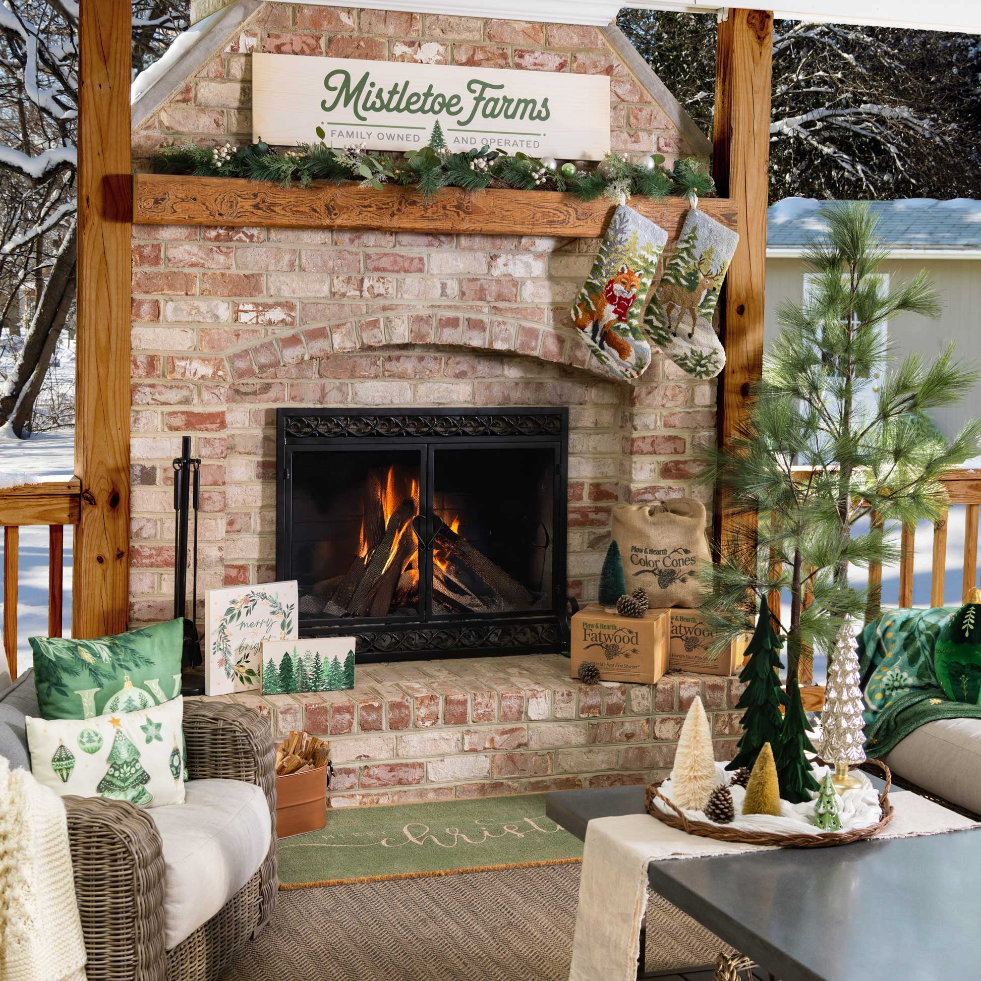 Set of Flocked Green Resin Christmas Trees – Elegant Holiday Tabletop Décor for Modern Homes