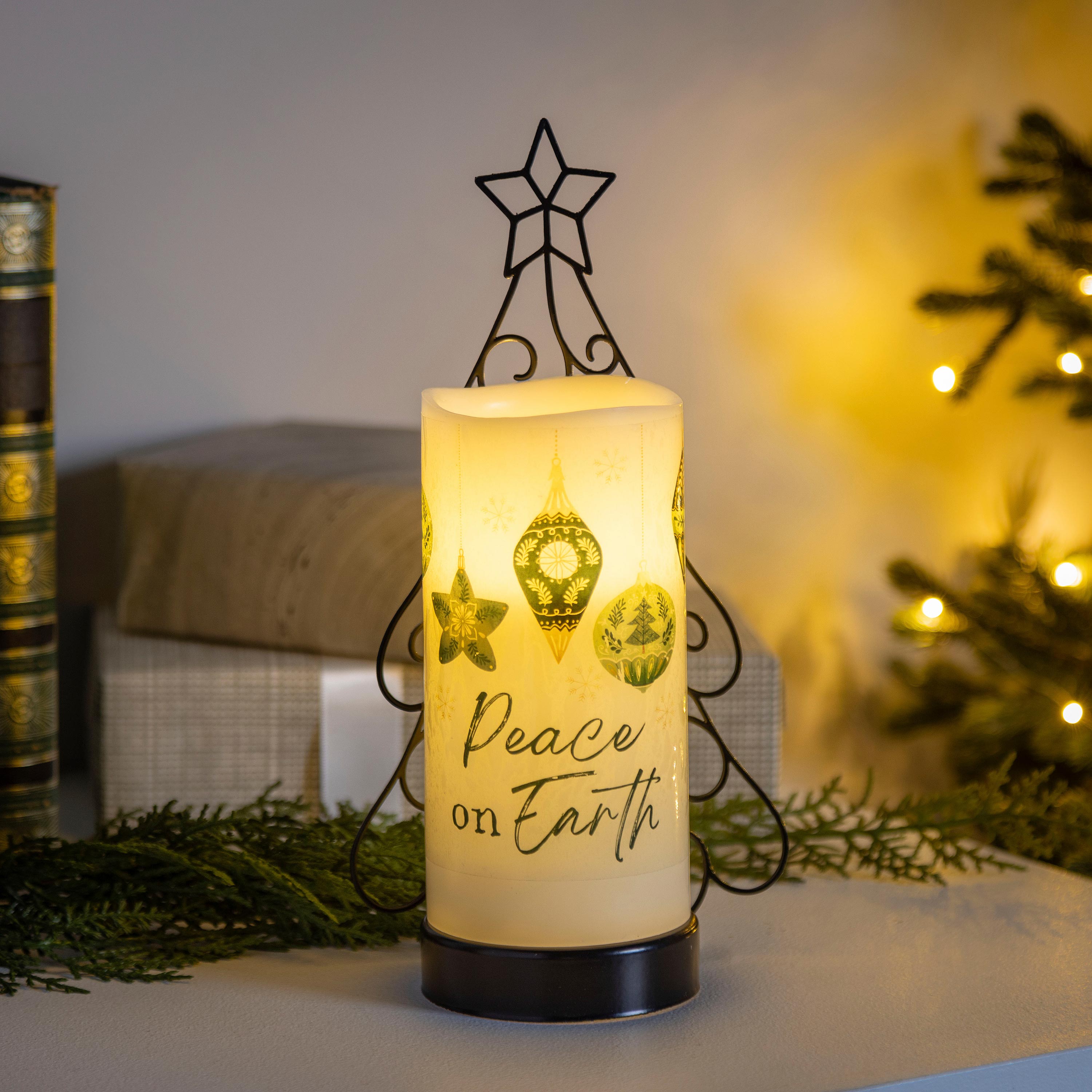 Green LED Candle with Metal Holder – Realistic Wax Flame Effect Christmas Table Decoration