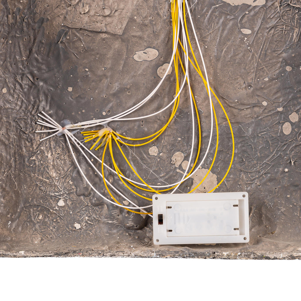 Traditional Santa LED Wall Décor – Light-Up MGO Textured Christmas Decoration for Indoor Display