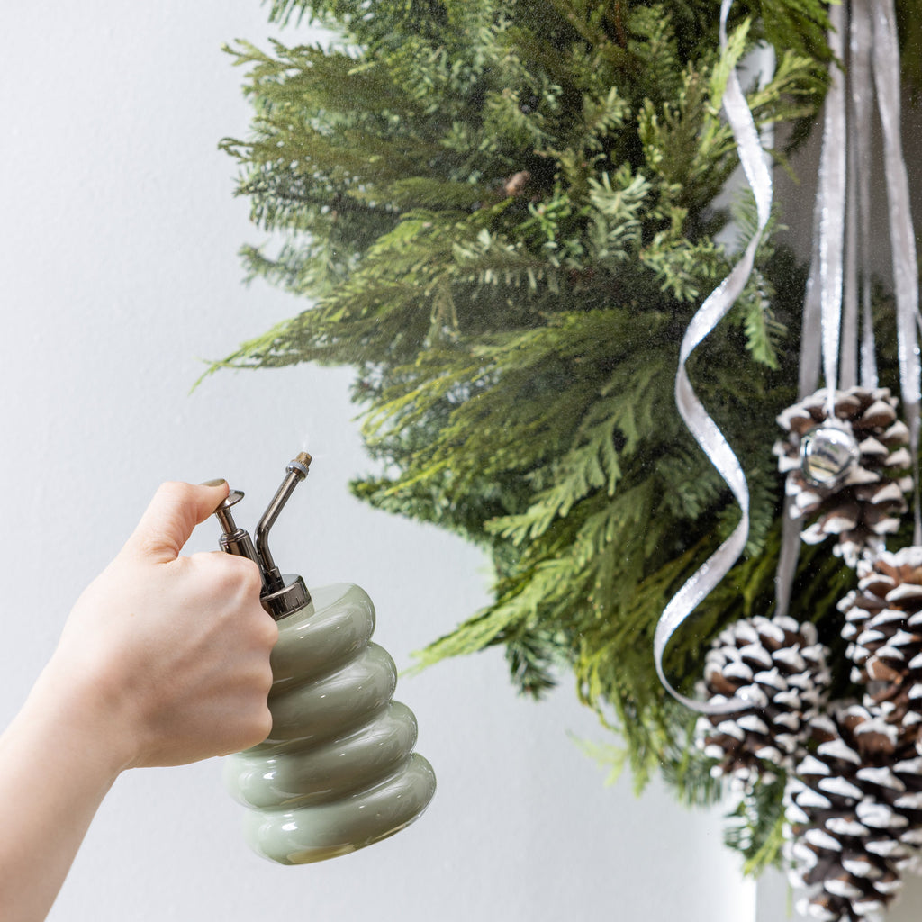 20" Fresh Noble Fir & Pinecone Christmas  Wreath – Natural Christmas Door Decoration for Holiday Elegance