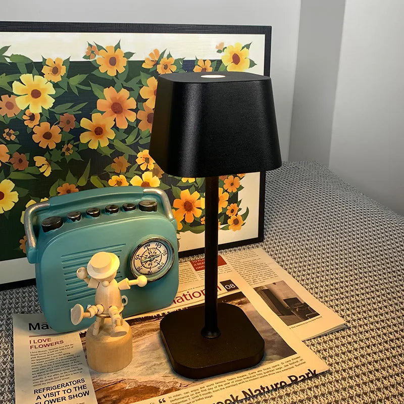 WanderLuxe Wireless Table Lamp – Modern & Elegant Lighting for Any Space