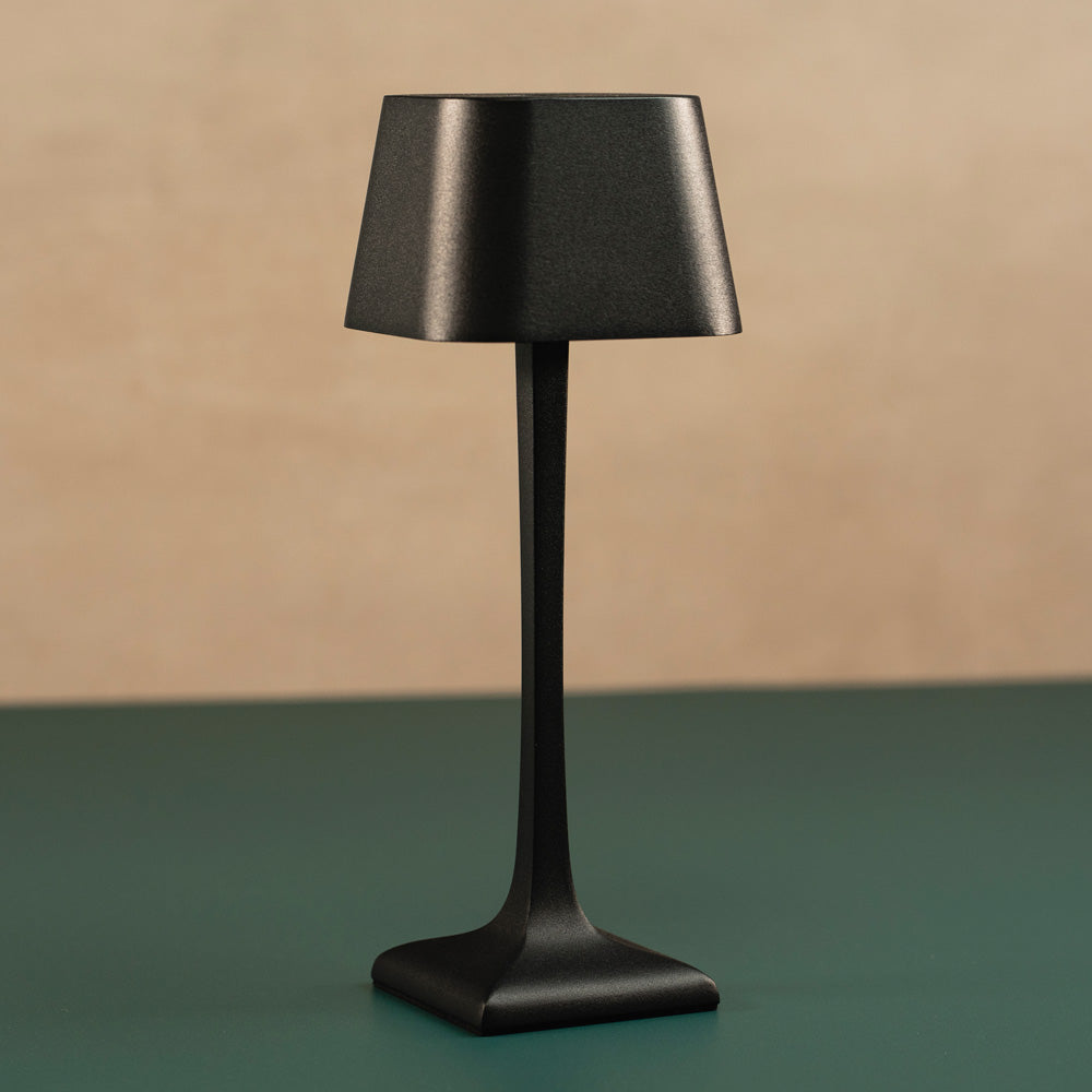 Rechargeable Table Lamp – Elegant & Practical LED Lighting for Modern Home Decor