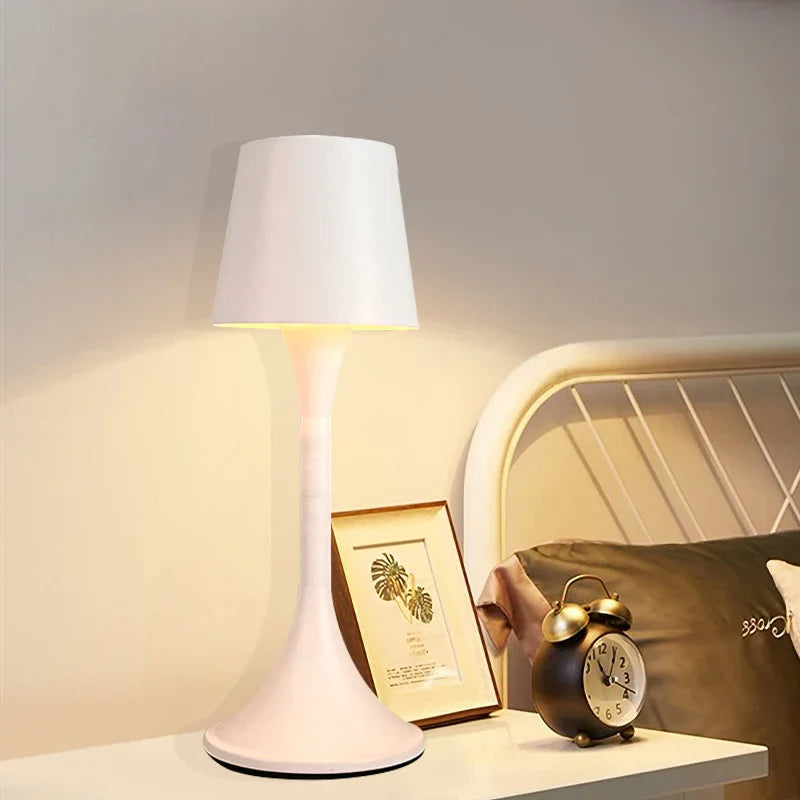 Shinechic Elegant Night Light Table Lamp – Modern Bedside Lighting for Cozy Ambiance