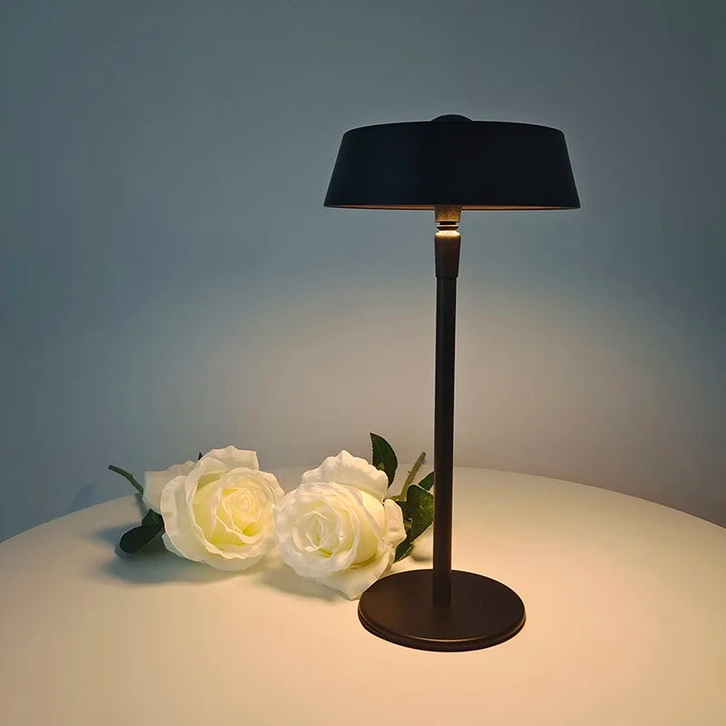UrbanGlam Modern Indoor Table Lamp – Sophisticated Lighting for Contemporary Spaces