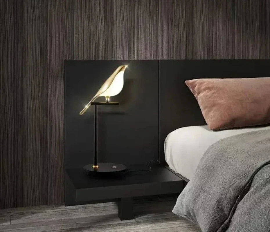 FreeFly Scandinavian Desk Lamp – Minimalist & Elegant LED Table Lighting