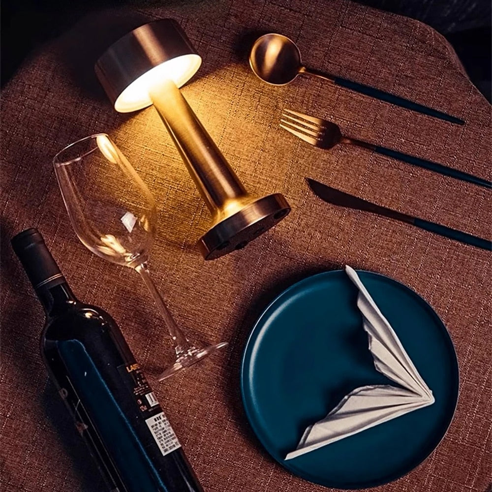 RetroGlow Vintage LED Wireless Table Lamp with USB Port – Perfect for Restaurants & Elegant Ambiance