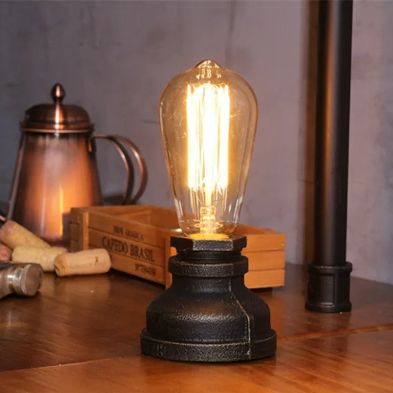 AquaCraft Industrial Pipe Lamp – Unique Steampunk Design with Functional Style